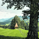 1_2_Kapelle_im_Vorderbregenzerwaelder_Landschaftsraum.jpg