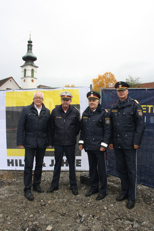 Lochau Gemeinschaftshaus SPATENSTICH 2016 _3_.JPG