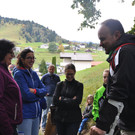Fröhliches Spielen in freier Natur