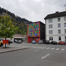 „Multiples Porträt“ am Bahnhof Feldkirch