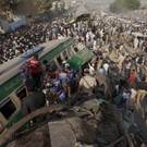 Pakistan_Train_Accident_4.jpg