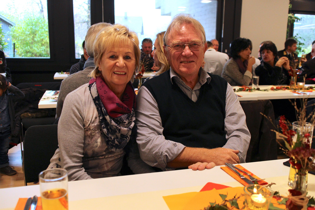 KOE_Pfr Georg kocht fuer Dach ueberm Kopf 5.jpg