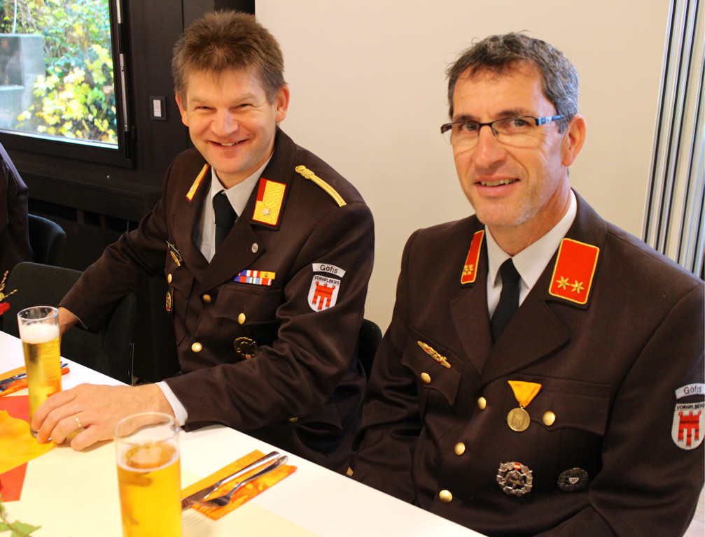 KOE_Pfr Georg kocht fuer Dach ueberm Kopf 7.jpg