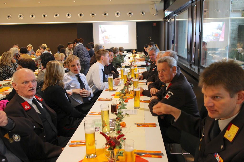 KOE_Pfr Georg kocht fuer Dach ueberm Kopf 8.jpg