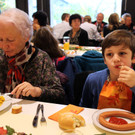 KOE_Pfr Georg kocht fuer Dach ueberm Kopf 21.jpg