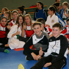 Der Karate-Nachwuchs begr____te Bettina Plank.JPG