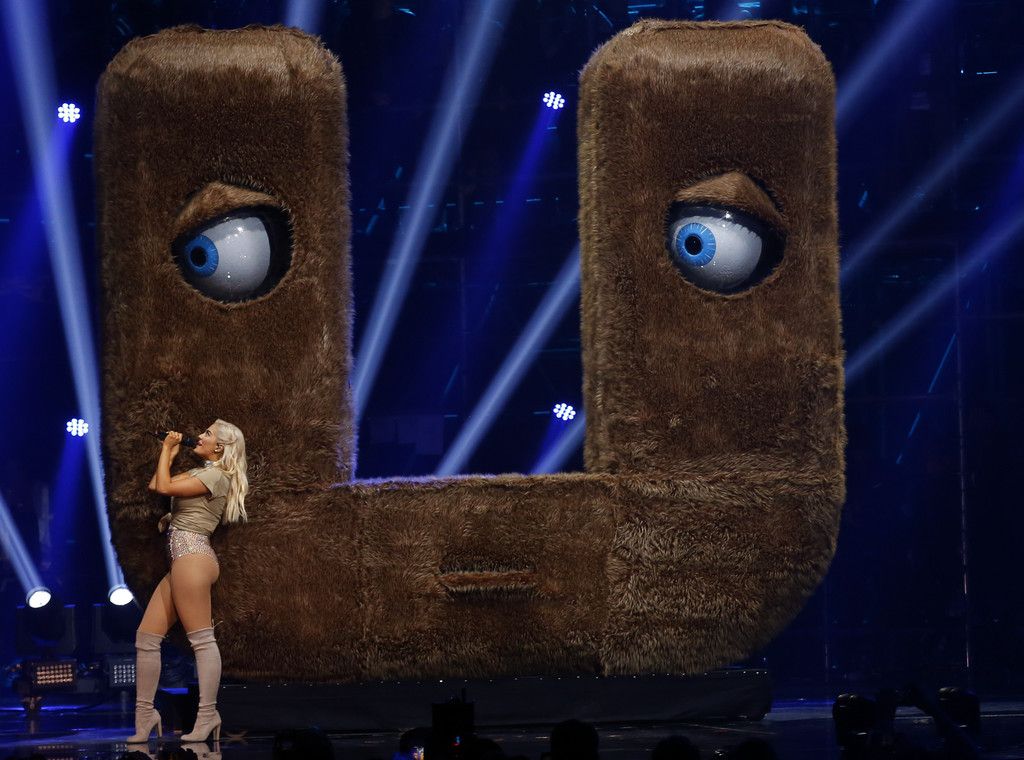 Netherlands_MTV_EMA_2016.jpg