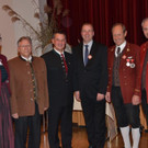JHV VBV 2016 Raphaela D__nser_ Bundesstabf__hrer Gerhard Imre_ Bundesobmann Erich Riegler_ Ehrenlandeskapellmeister Thomas L.jpg