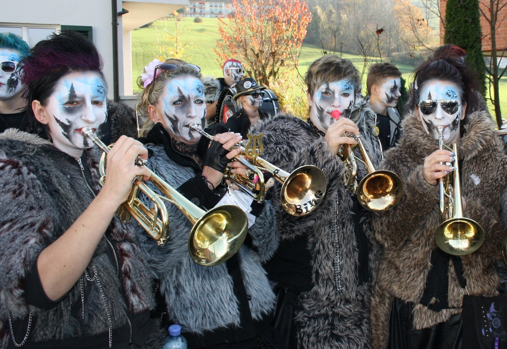 Fasching AUFTAKT mit den Pf__tza Pfiefa am 11-11 _1_.JPG