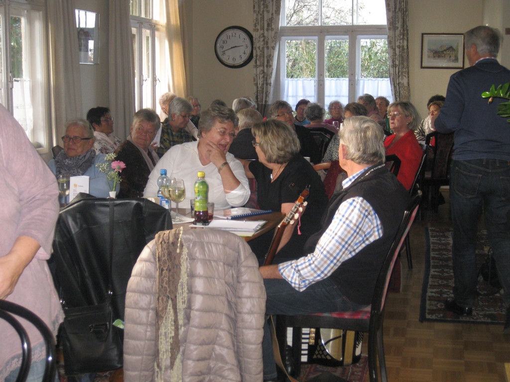 Singnachmittag im Club 50_ 08_11 Bild  4.JPG