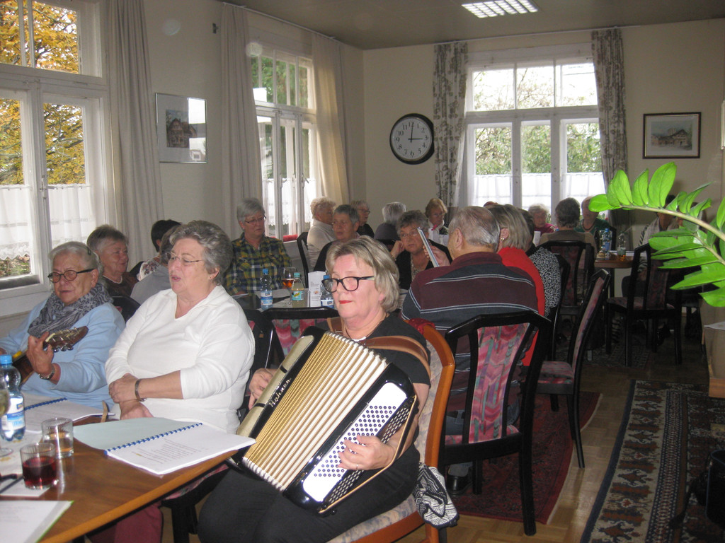 Singnachmittag im Club 50_ 08_11 Bild  13.JPG