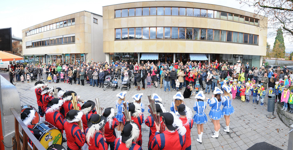 Fasnatstart Ho__chst Kirchplatz 11-11-16 35.jpg