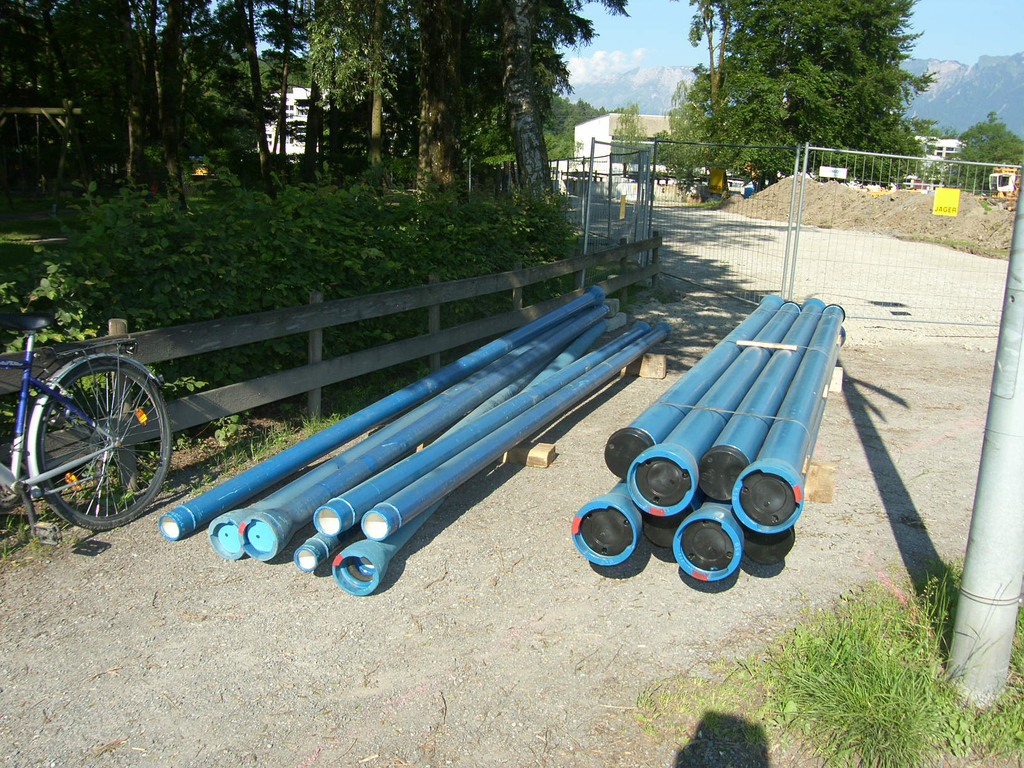 SH100346_JPG-1277790055