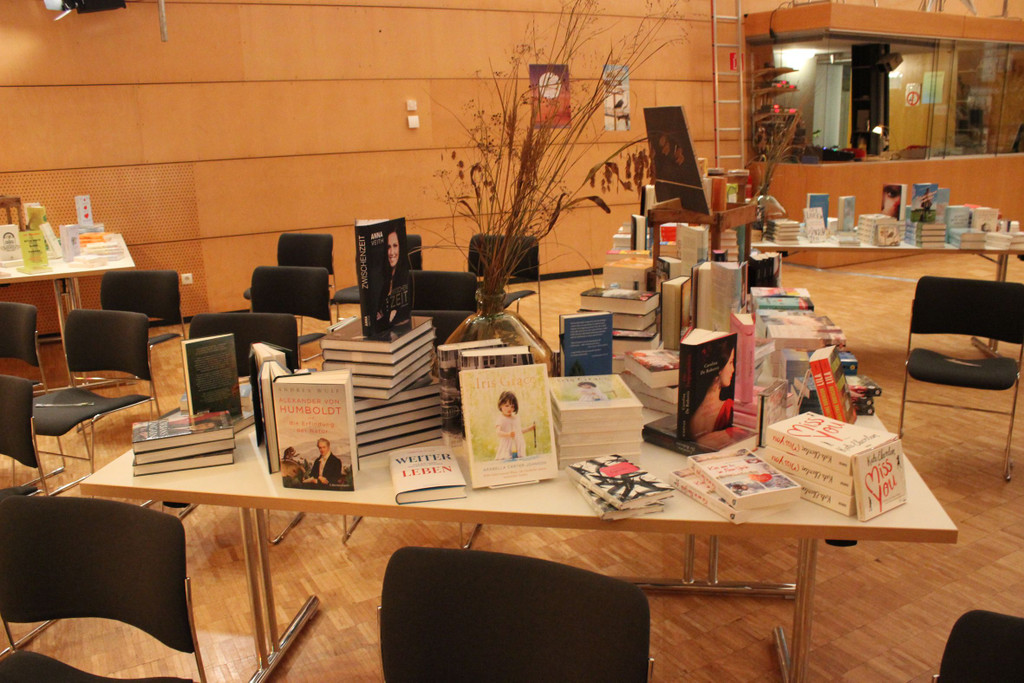 2016_Buchausstellung_033.JPG