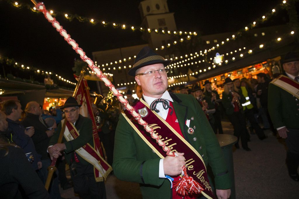 Eroeffnung_Christkindlmarkt_2.jpg