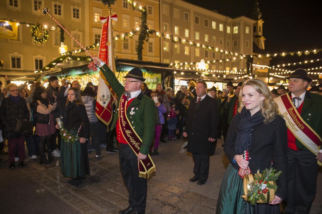 Eroeffnung_Christkindlmarkt_5.jpg