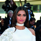 Sonam_Kapoor_in_Chopard__May_15_2016_8806.jpg