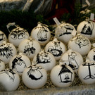 Ausgefallene Weihnachtskugeln.JPG