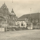 704370.jpg