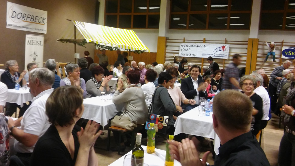 Weinfest in der Radlerhalle 19_11_2016   Bild 1.jpg