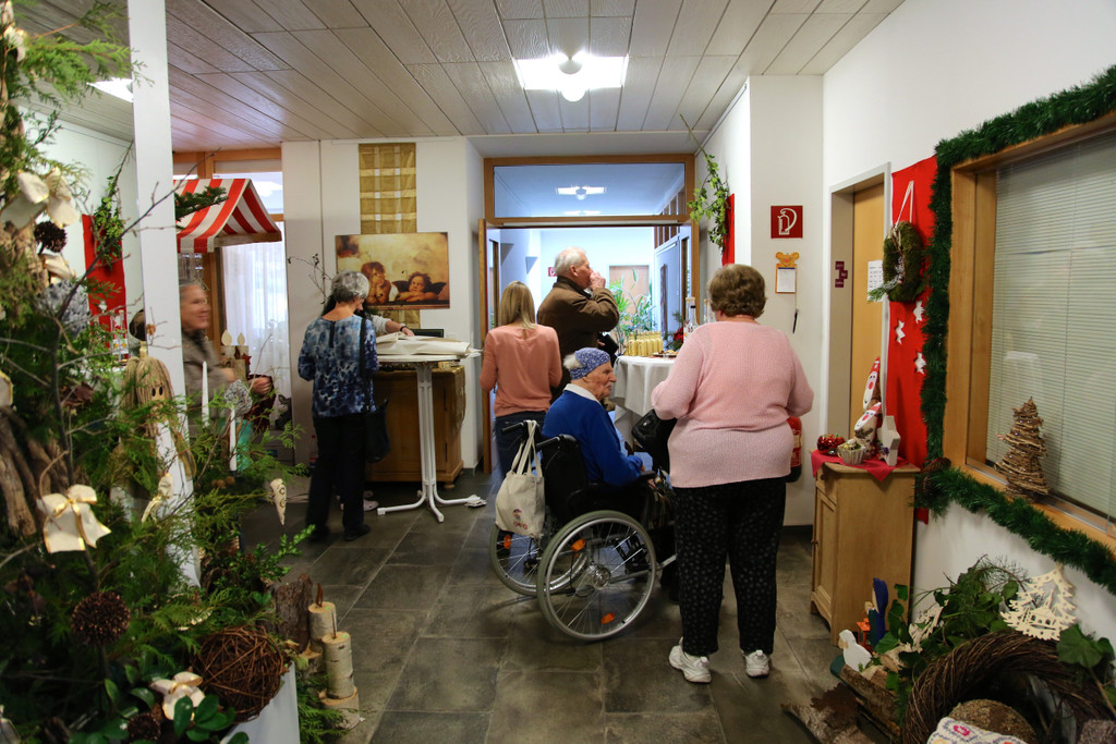 KOE_Adventmarkt Haus Schillerstrasse 6.jpg