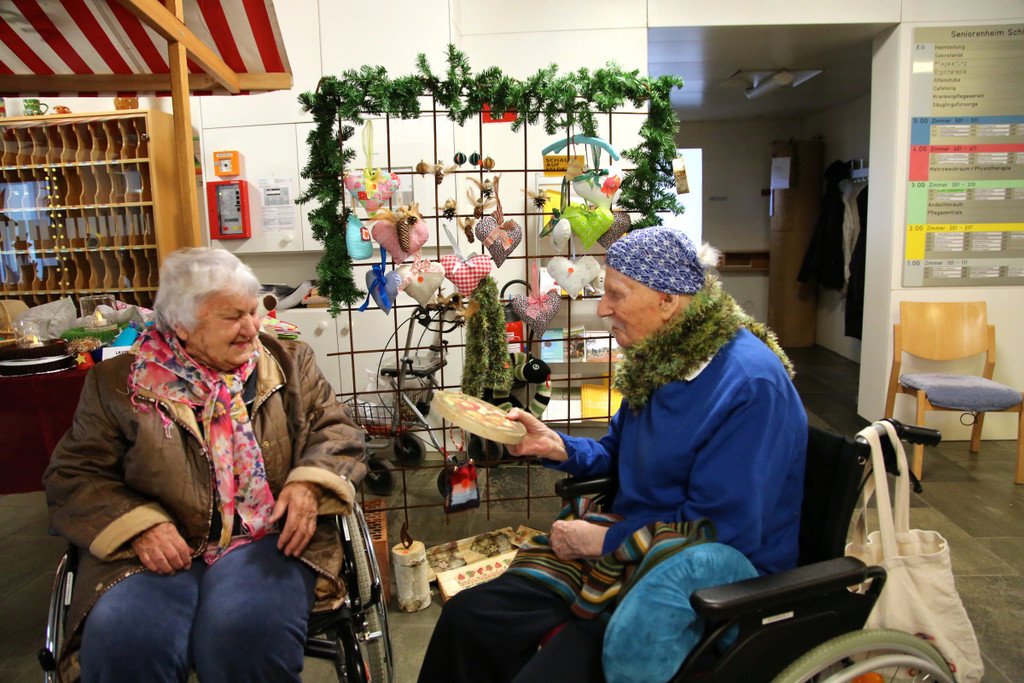 KOE_Adventmarkt Haus Schillerstrasse 11.jpg