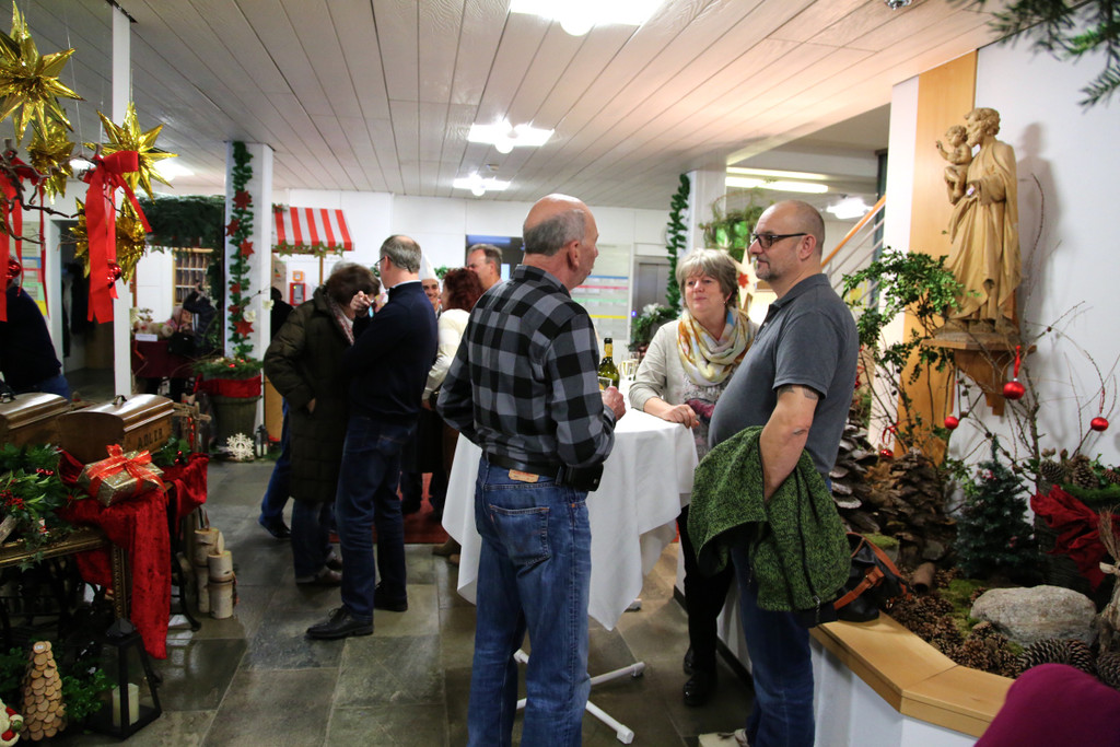 KOE_Adventmarkt Haus Schillerstrasse 20.jpg