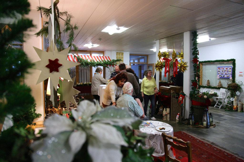 KOE_Adventmarkt Haus Schillerstrasse 24.jpg