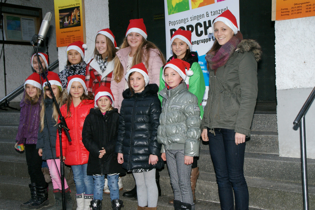 Der Popchor sang Weihnachtslieder.JPG