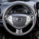 4 Nissan Leaf 30 kW_h Cockpit.jpg