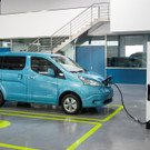 7 Nissan e-NV200 Ladestation.jpg