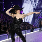France_Victoria_27s_Secret_7.jpg