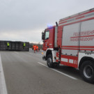 Sturm: Lkw-Anhänger auf A2 umgekippt