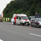 Schrecksekunde auf der A14: Pkw in Mittelleitplanke