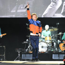 Mick rockt die Bühne