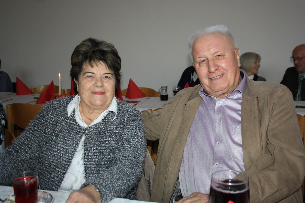 Senioren ADVENTFEIER B Menschen 10-12-2016 _7_.JPG