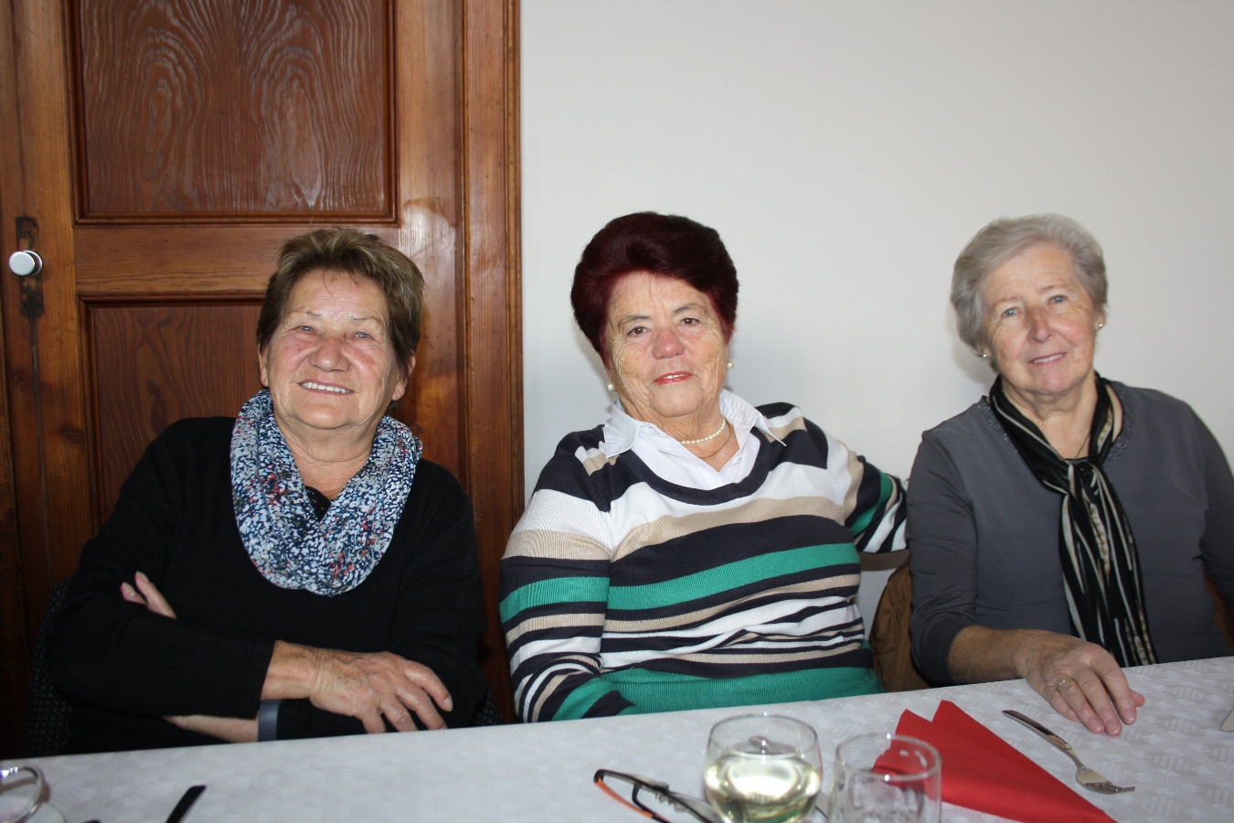 Senioren ADVENTFEIER B Menschen 10-12-2016 _13_.JPG