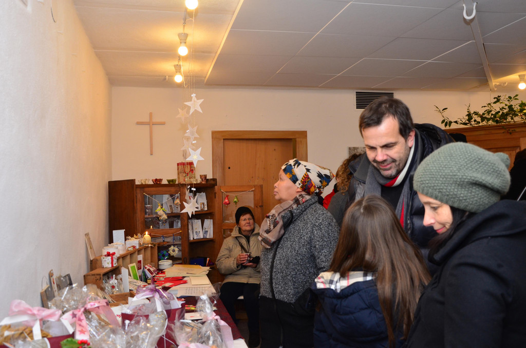Advent Dafins 101216_9.JPG