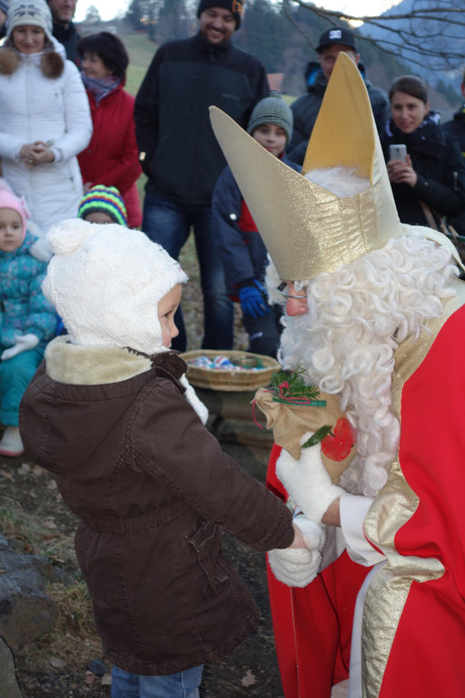 Nikolausfeier im Wald am 2_12 _148_.JPG