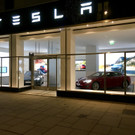 Bilder vom Tesla-Showroom in Wien