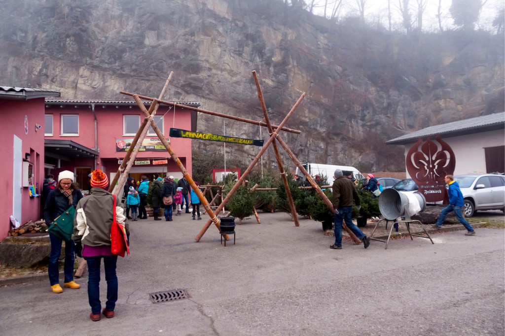 KOE_Christbaummarkt Pfadfinder FK 1.jpg
