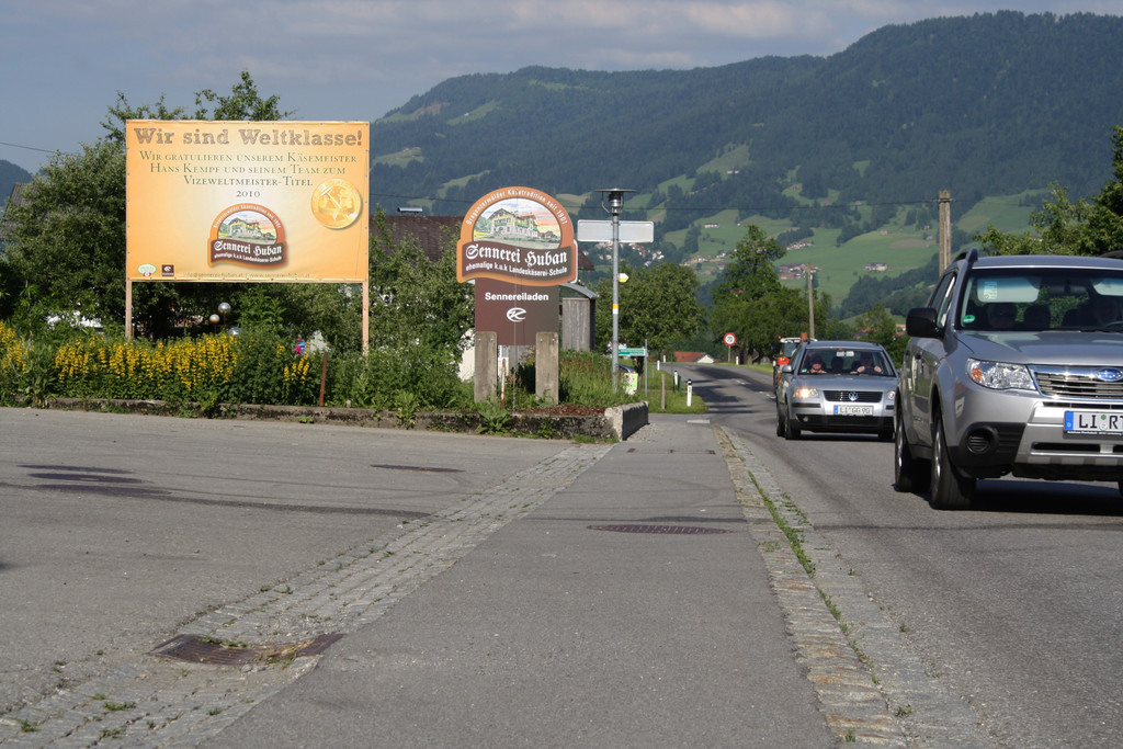 8Strasse_jpg-1278056955