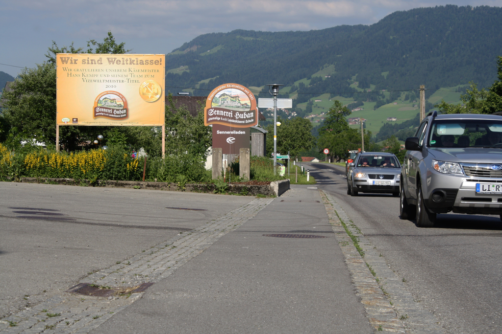 8Strasse_jpg-1278059215