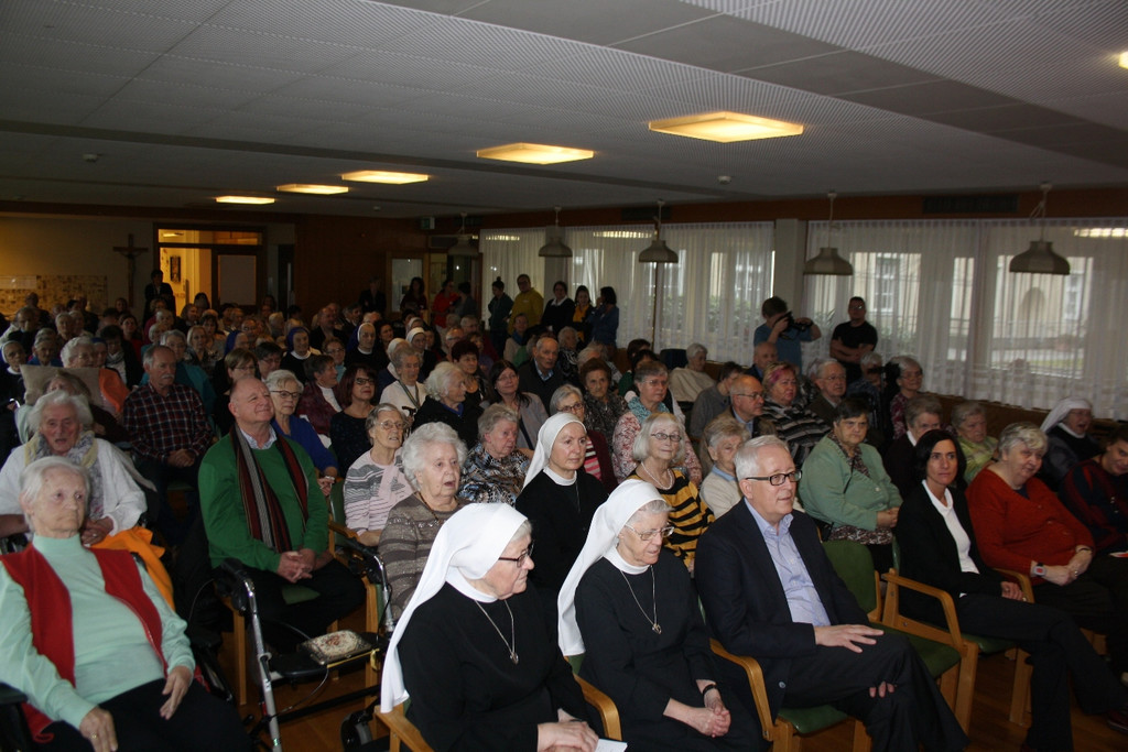 Jesuheim WEIHNACHTSFEIER 22-12-2016 _23_.JPG