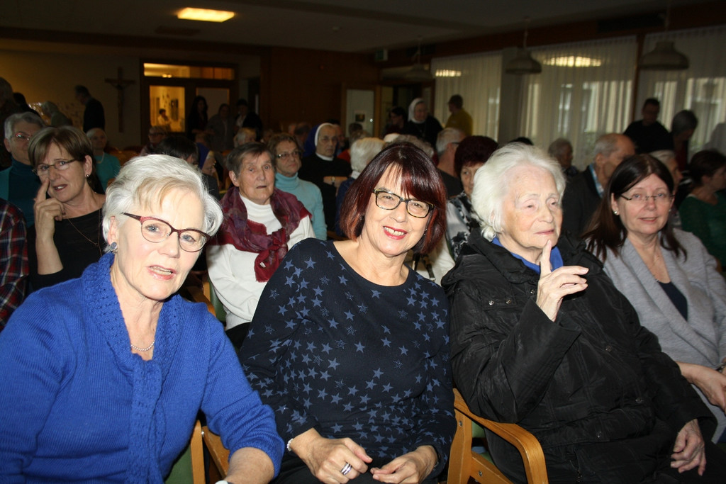 Jesuheim WEIHNACHTSFEIER 22-12-2016 _14_.JPG