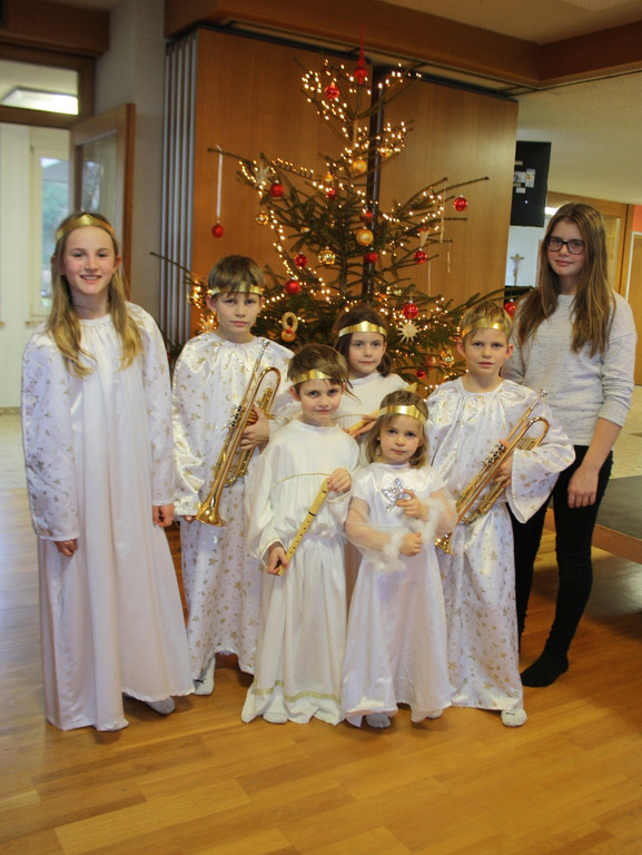 Jesuheim WEIHNACHTSFEIER 22-12-2016 _3_.JPG