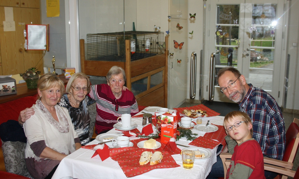 Jesuheim WEIHNACHTSFEIER 22-12-2016 _8_.JPG