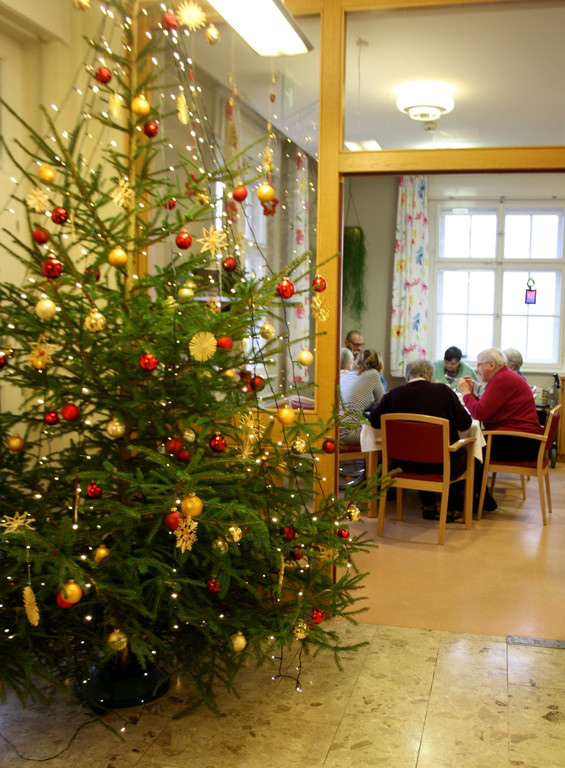Jesuheim WEIHNACHTSFEIER 22-12-2016 _10_.JPG