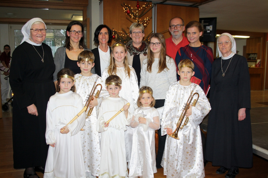 Jesuheim WEIHNACHTSFEIER 22-12-2016 _28_.JPG