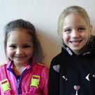 Raynara und Annalena.JPG